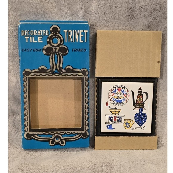 Vintage Cast Iron Decorated Tile‎ Trivet NIB - Picture 3 of 5